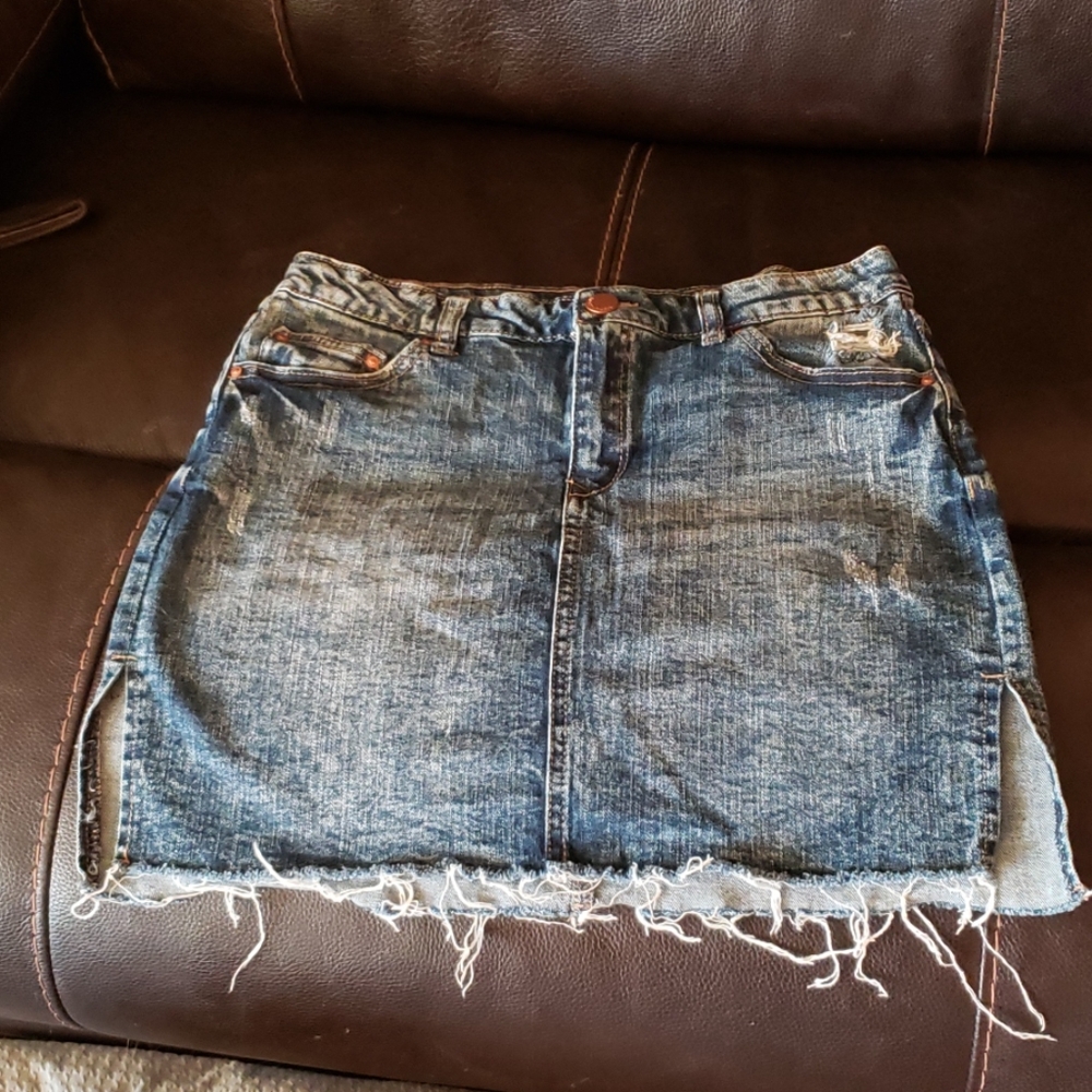 Almost Famouse denim mini skirt size 9 but runs sm
